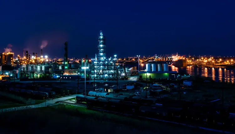 Crude Oil Refinery at night